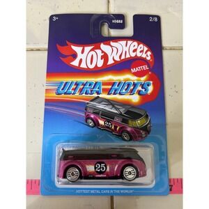 Hot Wheels Ultra Hots‎ Volkswagen Bus T1 Van Pink Goodyear 25 2/8